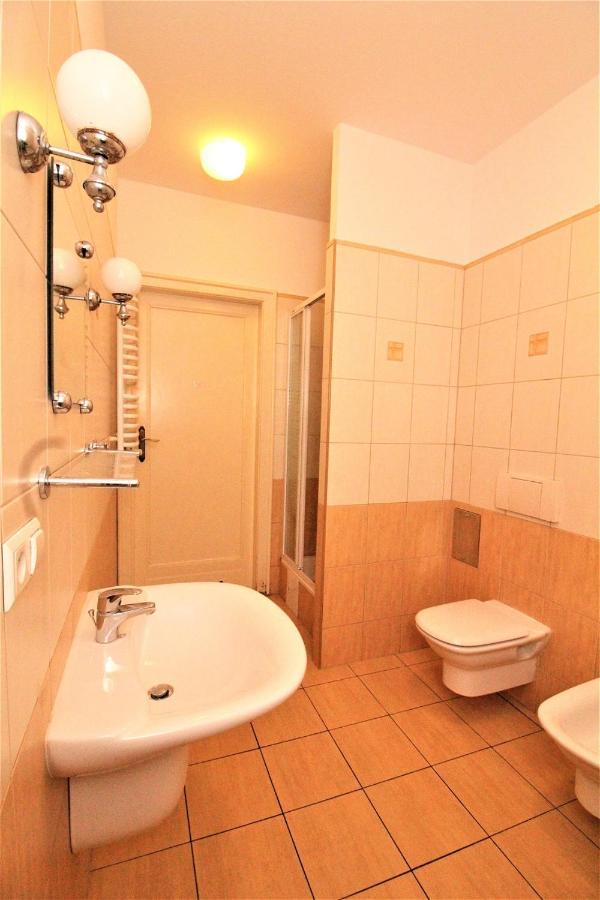 Golocalife Krakow, Sienkiewicza 9